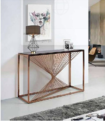 Móvel de entrada com design decorativo e funcional